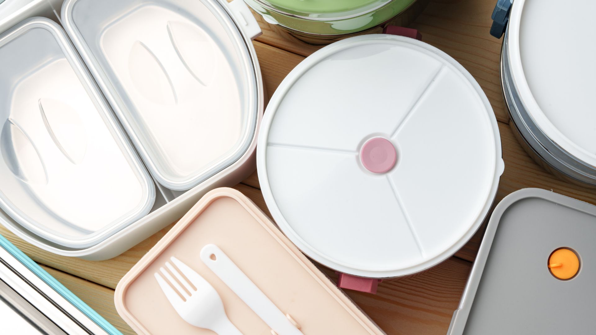 Masterbatch in injection molding is widely used in household appliances to improve durability and appearance of product quality